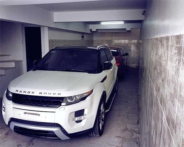 Và chiếc Range Rover có giá khoảng 2 tỷ đồng