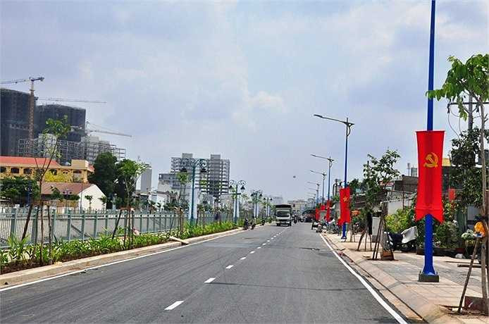 Quang cảnh đường ven kênh Tân Hóa - Lò Gốm, TP.HCM