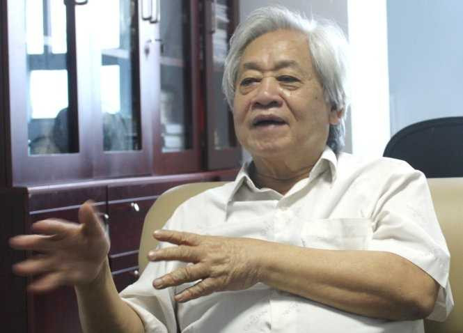 GS Phạm Tất Dong xóa sổ Toán, Lý, Hóa