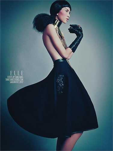 Tuy không có lợi thế ở vòng 1, nhưng Thùy Dương vẫn toát ra sự xinh đẹp và nét gợi cảm rất riêng 