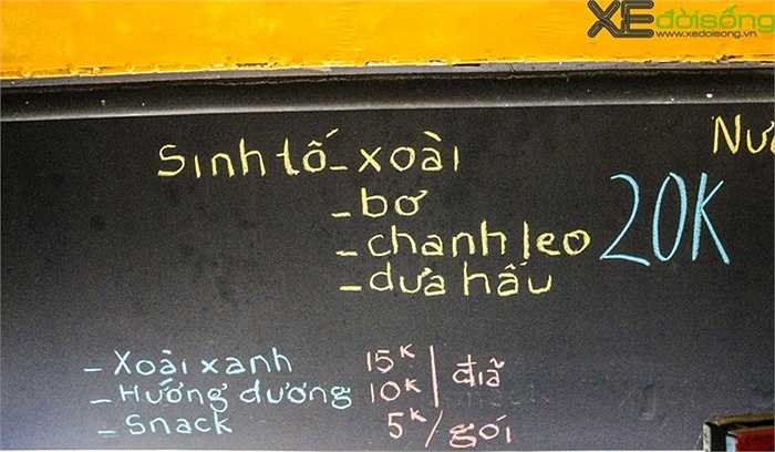 Menu của quán cũng rất sinh viên