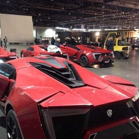 Đằng sau cảnh Lykan Hypersport bay qua 3 toà nhà trong FF7