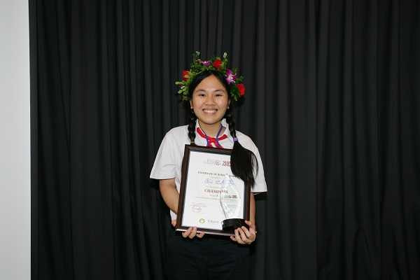 Giải nhất khối 8: Bùi Linh Ngọc - Lớp 8C, Trường THCS Thực Nghiệm, Hà Nội.