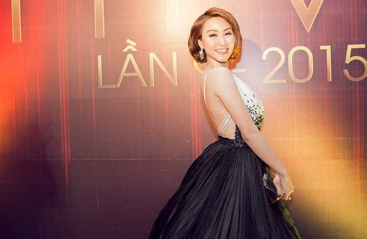 Cô dành nhiều thời gian cho gia đình và những hoạt động trìm trong nghệ thuật