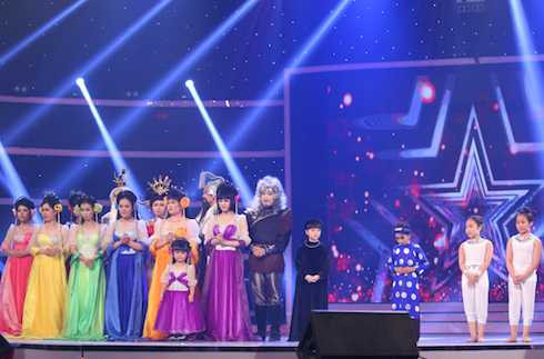 Kết quả Top 4: Nhóm Chuồn Chuồn Giấy, bé Ngô Phương Bích Ngọc, bé Nguyễn Đức Vĩnh, cặp vũ công nhí Gia Linh - Gia Bảo.