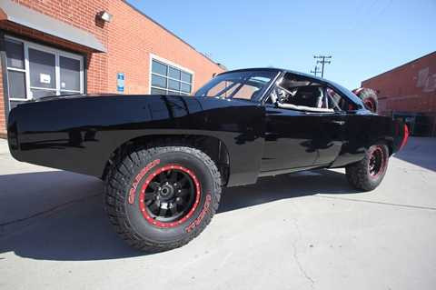 Ai tạo ra những chiếc xe độc nhất vô nhị trong Fast & Furious 7