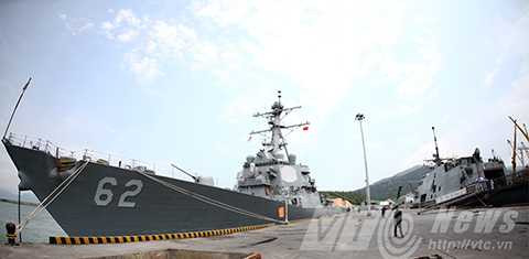 Hoa Kỳ, chiến hạm, Hải quân Mỹ, tàu khu trục, Đà Nẵng, USS FITZGERALD,USS FORT WORTH