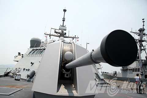 Hoa Kỳ, chiến hạm, Hải quân Mỹ, tàu khu trục, Đà Nẵng, USS FITZGERALD,USS FORT WORTH