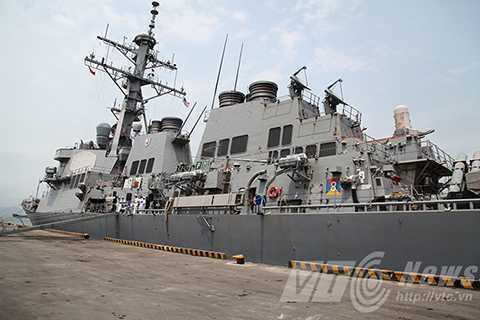 Hoa Kỳ, chiến hạm, Hải quân Mỹ, tàu khu trục, Đà Nẵng, USS FITZGERALD,USS FORT WORTH