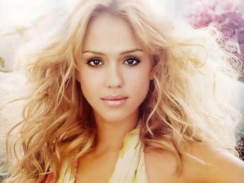 Cuộc đời, tính cách được thể hiện ra sao qua hình dáng đôi môi