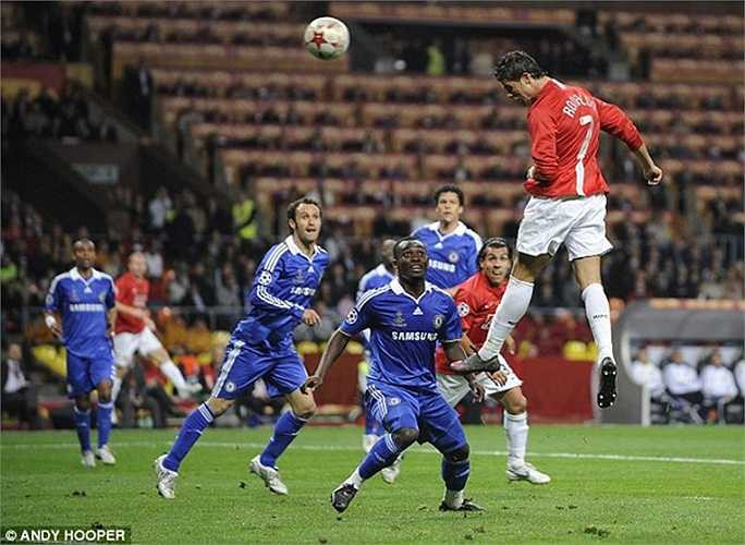 Ghi bàn vào lưới Chelsea ở chung kết Champions League năm 2008 nhưng đó cũng là bàn duy nhất của Ronaldo vào lưới The Blues trong suốt 15 lần chạm trán