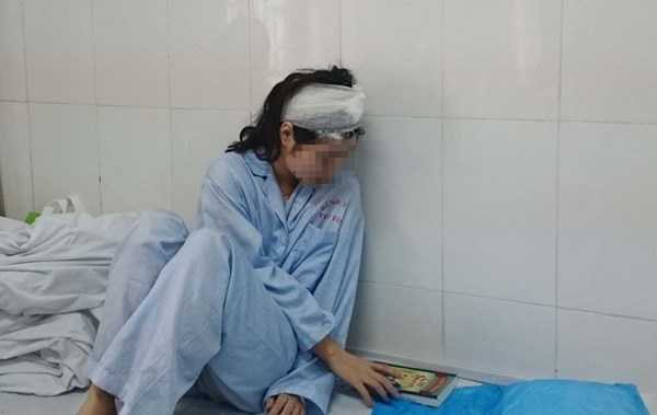 Học trên giảng đường, nữ sinh bị vữa trần rơi trúng đầu nhập viện