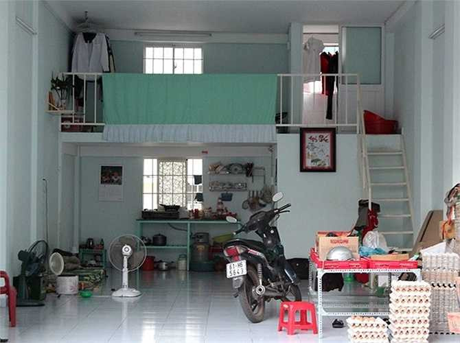 Căn hộ 30 m2 được thiết kế gọn gàng, đơn giản, gồm một phòng sinh hoạt chung, nhà vệ sinh, gác lửng. 
