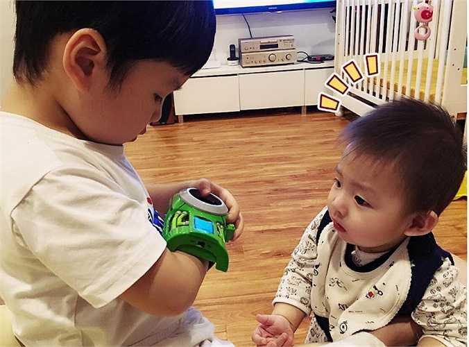 Đan Lê đang có cuộc sống hạnh phúc viên mãn bên Khải Anh và hai cậu con trai đáng yêu.