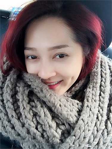 Bảo Anh xinh đẹp, lôi cuốn trong chuyến lưu diễn châu Âu.