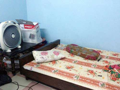 Thanh niên xông vào nhà dân trong đêm, chốt cửa xin 'ngủ nhờ'