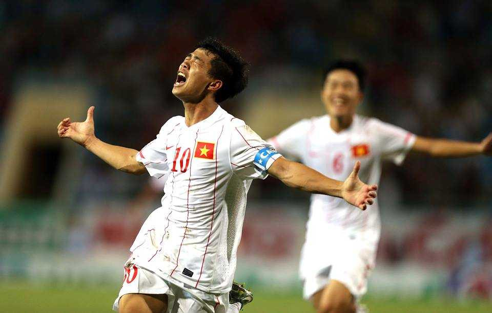 Công Phượng qua thời làm ngôi sao U19