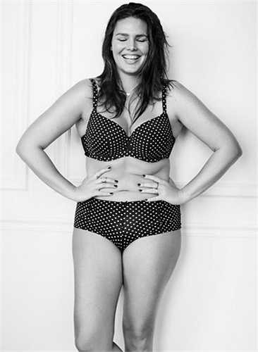 Người mẫu béo đình đám Candice Huffine cũng có mặt trong chiến dịch của Lane Bryant. Lời kêu gọi 'Hãy đậm đà như những gì bạn vốn có' của cô nhận được nhiều sự hưởng ứng trên mạng xã hội. Không ít cô gái trẻ cũng đã chụp hình selfie và đăng những thông điệp tương tự để bày tỏ sự ủng hộ với Candice.