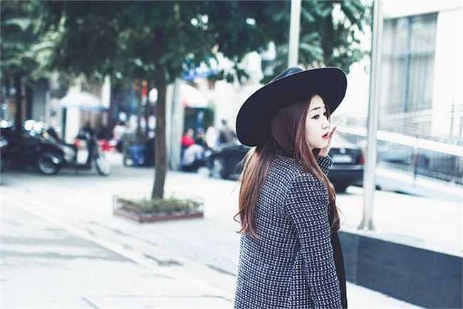 Salim gây ấn tượng nhờ vẻ ngoài mộc mạc, giản dị và style ăn mặc khá chất