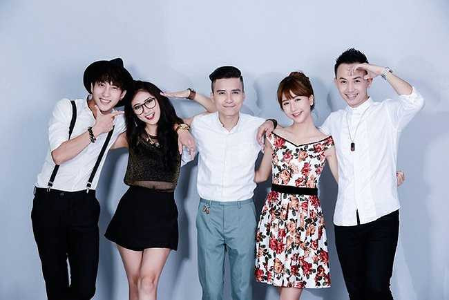 Đặc biệt, từ đầu năm 2015, Quỳnh Anh Shyn sẽ thay thế Chi Pu để đảm nhận vai Na Na công chúa trong series phim sitcom đình đám 5sonline.