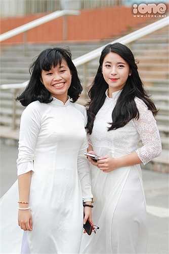 Ai cũng muốn mình thật xinh đẹp, đáng yêu trong tà áo dài trắng tinh khôi.