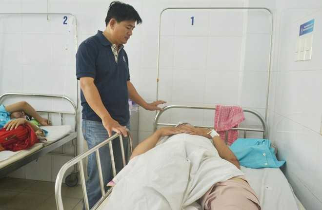 Ô tô nổ lốp gây tai nạn kinh hoàng: Ám ảnh giây phút nạn nhân văng ra ngoài