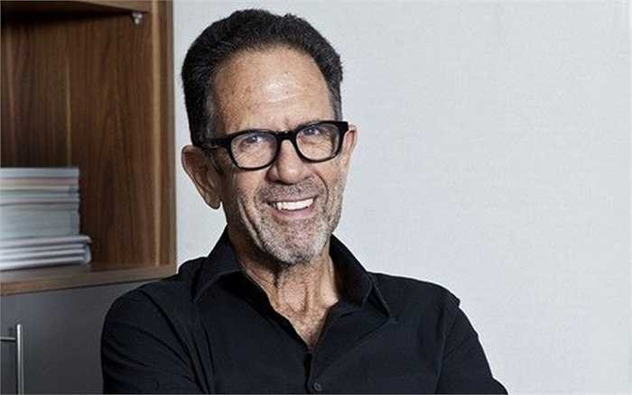 Tỷ phú đầu tư vào Cam Ranh là một doanh nhân có tiếng trong lĩnh vực bất động sản thế giới. Igal Ahouvi (ảnh) làm chủ đầu tư dự án Khu du lịch Vịnh Thiên đường (ALMA) ở Cam Ranh khởi công vào năm ngoái, với tổng vốn đầu tư 300 triệu USD (hơn 6.500 tỷ đồng).