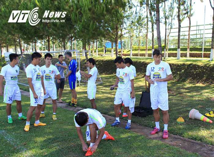 HAGL tập buổi cuối trước khi ra Vinh