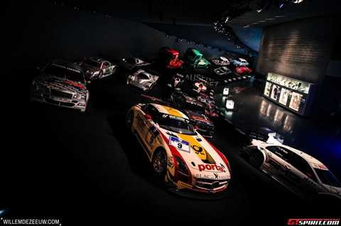 Thăm quan mẫu <a href='https://vtcnews.vn/oto-xe-may.31.0.html' >xe cổ</a> đồ sộ chưa từng có tại viện bảo tàng Mercedes