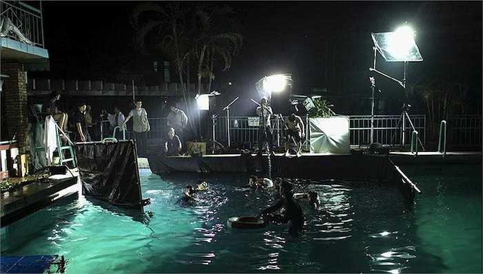 Mong muốn có một sản phẩm ưng ý về mọi mặt, ê kíp cùng Phạm Anh Khoa phải mất nhiều ngày để tìm bối cảnh phù hợp và lựa chọn những bạn diễn chung thật ưng ý. 