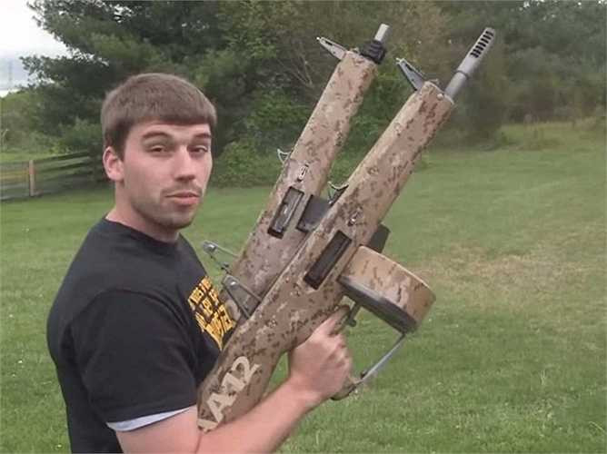 13. Súng săn AA12 Atchisson là loại súng có khả năng bắn 300 vòng/ phút và có độ giật ít hơn nhiều so với các loại súng săn khác