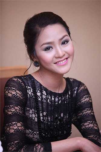 Hiện người đẹp đã rút chân khỏi showbiz để chăm lo cho gia đình nhỏ của mình. 