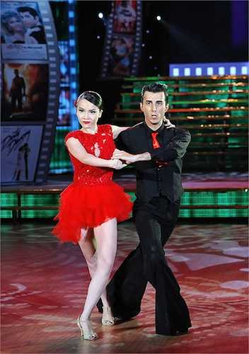 Cô luôn diện những trang phục sexy.