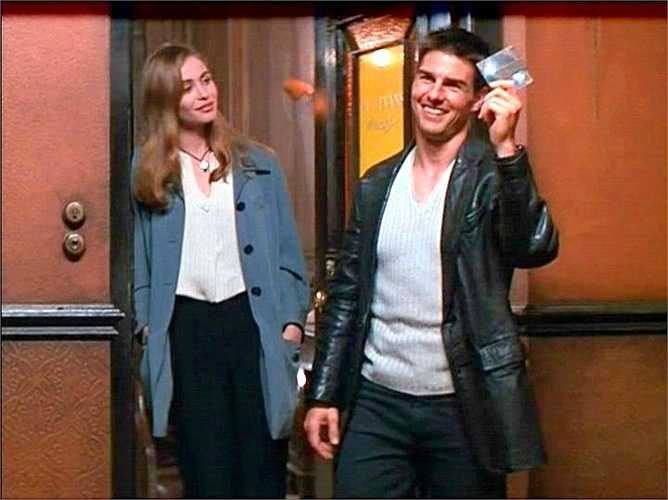 Điều dễ nhận thấy là các bóng hồng tham gia Mission Impossible thường khá 'nhừ' khi đã bước vào tuổi băm. Trừ trường hợp Thandie Newton trong Mission Impossible 2 (2000) khi đó mới 18 tuổi. Giữ kỷ lục cao tuổi nhất gồm nữ diễn viên người Anh Kristin Thomas và Paula Patton trong ở độ tuổi 36.