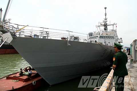 Hải quân Mỹ, chiến hạm, tàu khu trục, Đà Nẵng, USS FITZGERALD (DDG62, USS FORT WORTH (LCS3)