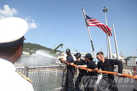 Hải quân Mỹ, chiến hạm, tàu khu trục, Đà Nẵng, USS FITZGERALD (DDG62, USS FORT WORTH (LCS3)