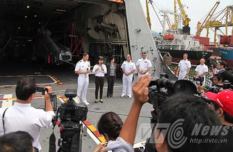 Hải quân Mỹ, chiến hạm, tàu khu trục, Đà Nẵng, USS FITZGERALD (DDG62, USS FORT WORTH (LCS3)