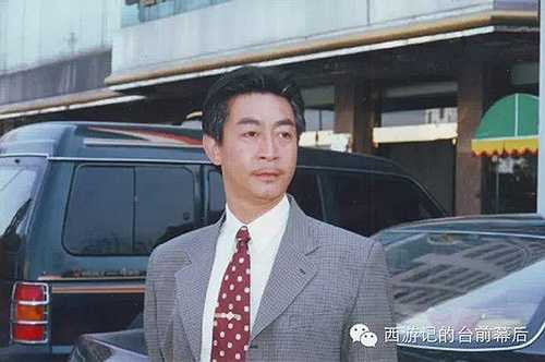 Vai Lý Chính Bình phim Nghĩa hải phong vân (2001) của Điền Canh Dân.