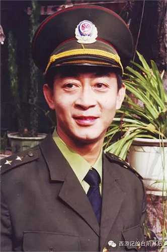 Vai La Đại Hồng phim Lần theo dấu vết 309 (1999) của Quách Khải Mẫn.