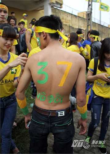 Thêm một hình ảnh theo phong cách 'choa 37'.