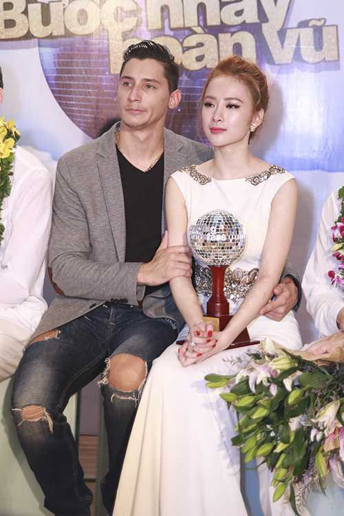 Angela Phương Trinh khóc khi chỉ giành được giải nhì.