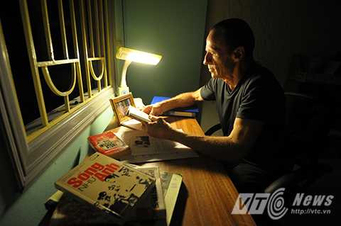 Lớp học tiếng Anh miễn phí của người cựu binh Mỹ