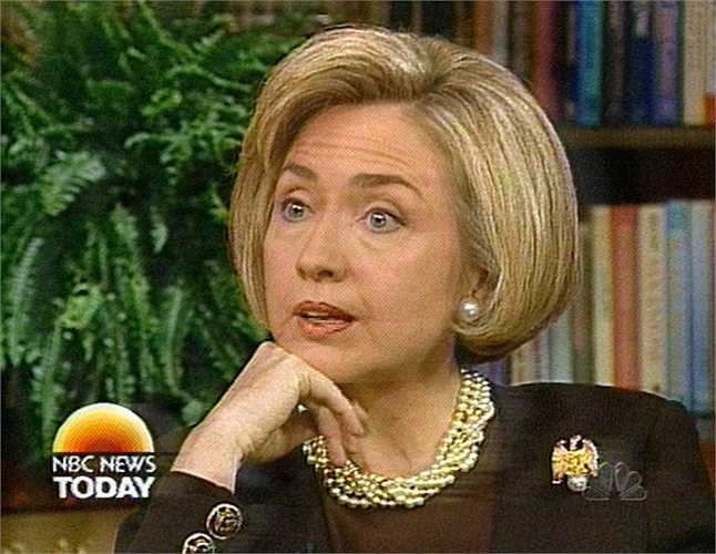 Bà Hillary trong một cuộc phỏng vấn truyền hình năm 1998