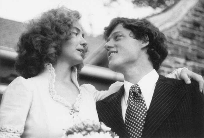 Bill Clinton và Hillary Clinton trong ngày cưới của họ