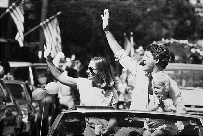 Gia đình Clinton trong cuộc bầu cử sơ bộ của Đảng Dân chủ năm 1988