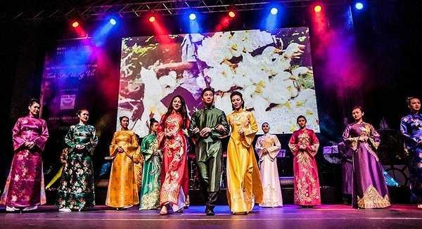 Đây cũng là động lực để Đức Hùng khai trương dòng nội thất riêng cho mình.