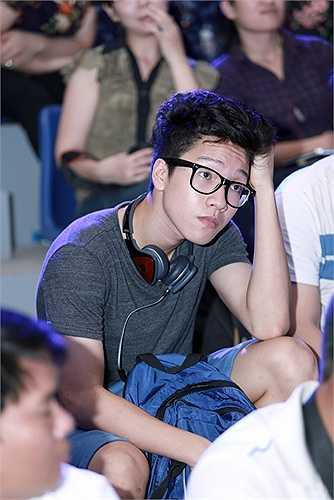 Dù mới 16 tuổi nhưng, Anh Duy đã cao hơn 1m70 và ngoại hình ngày càng cuốn hút. (Nguồn: Ngôi sao)