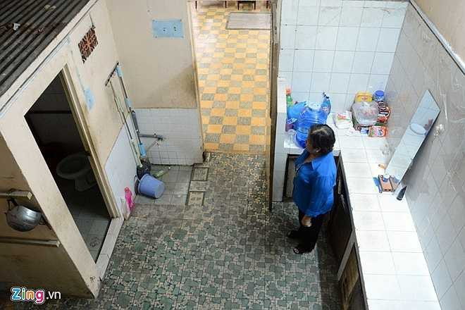 Ông Căn đã mất từ năm 2003. Gia đình ông (gồm 17 người) vẫn ở tại căn nhà này, nhưng từ nhiều năm qua căn nhà xuống cấp, nhân khẩu ngày càng tăng nên hoạt động, sinh hoạt của gia đình gặp một số khó khăn, bất tiện. Vì vậy, UBND thành phố đã chấp thuận hoán đổi cho gia đình sang căn nhà mới số 390 Nguyễn Chí Thanh, quận 10. Hầm bí mật chứa vũ khí trong thời kỳ chống Mỹ (1965 - 1975) - di tích lịch sử - văn hóa quốc gia này được UBND quận 10 đưa vào làm địa điểm tham quan phục vụ cho nhân dân và d