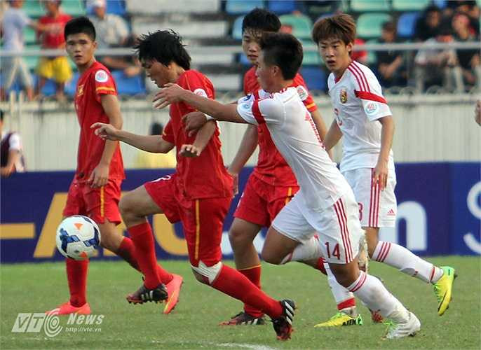 Tuấn Anh đã khiến đối phương rất vất vả theo kèm. (Ảnh: Hà Thành)