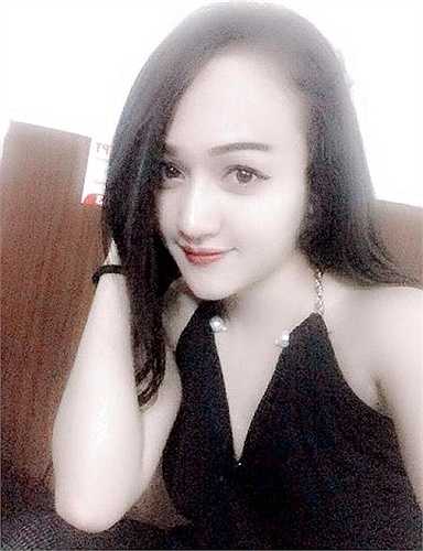 Tường Vy được biết đến với vai trò mẫu ảnh cho nhiều cửa hàng thời trang nổi tiếng của Hà Nội.